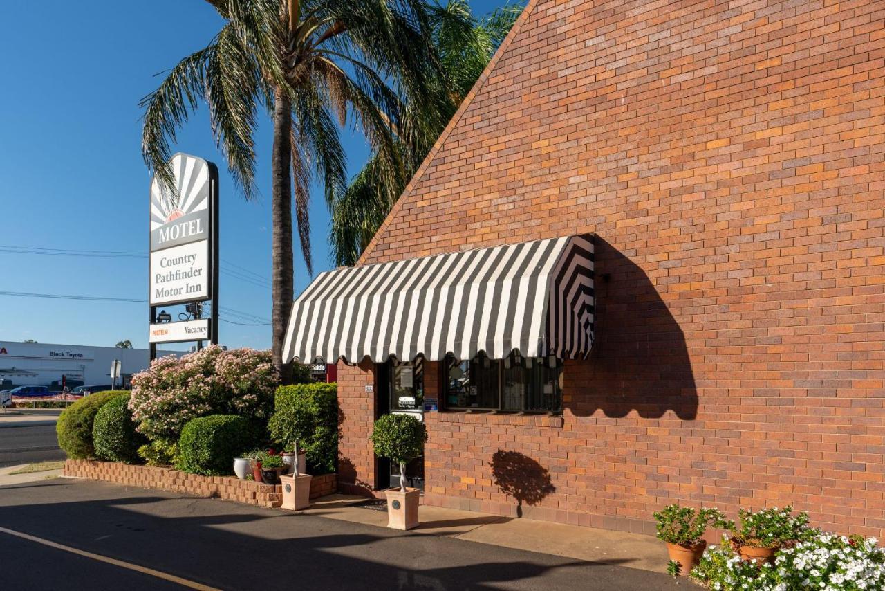 Country Pathfinder Motor Inn Dalby Exterior photo