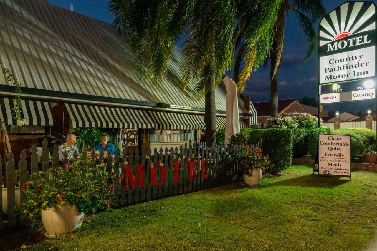 Country Pathfinder Motor Inn Dalby Exterior photo